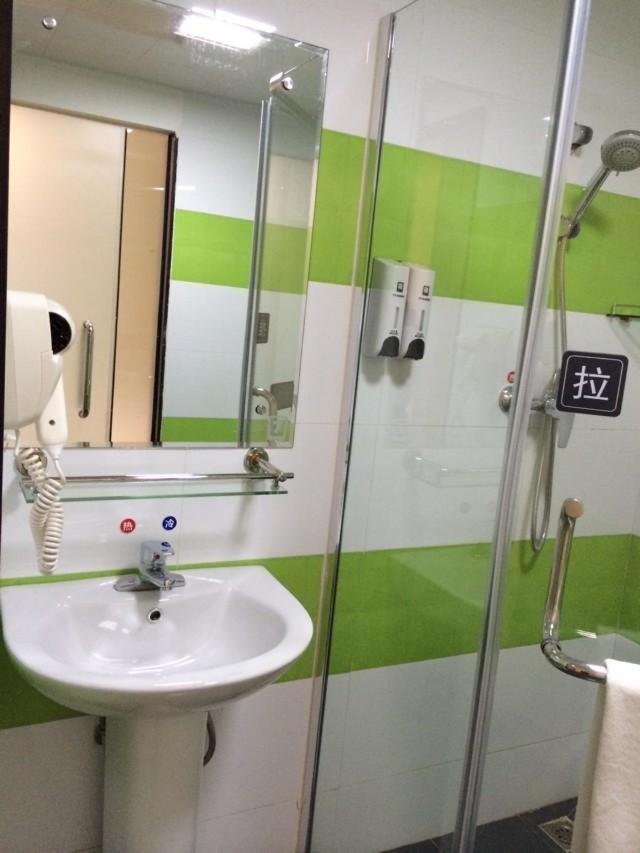 7Days Inn Guangzhou Jingxi Nanfang Hospital Subway Station Exterior photo